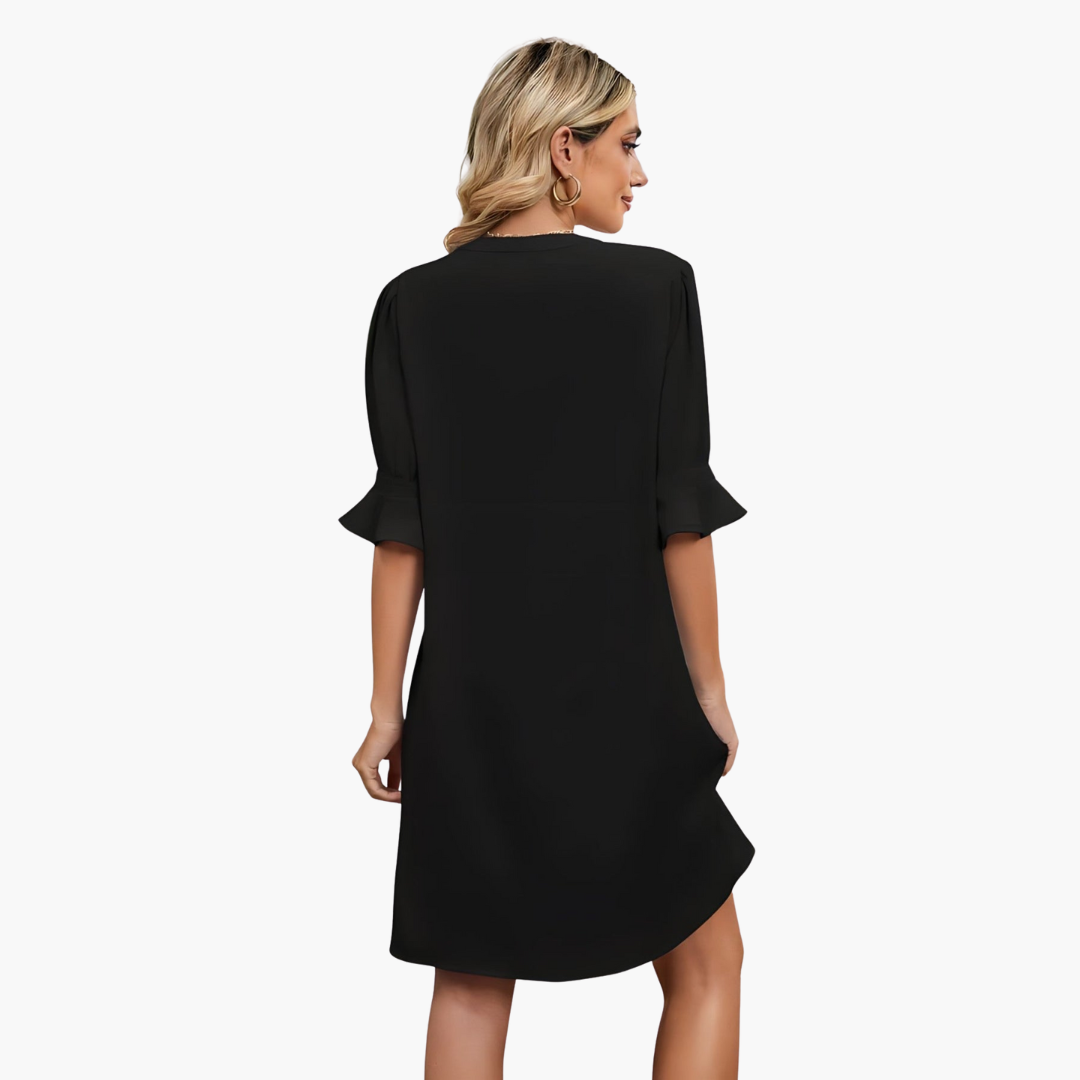 Gwen | Loose V-Neck Pleated Dress