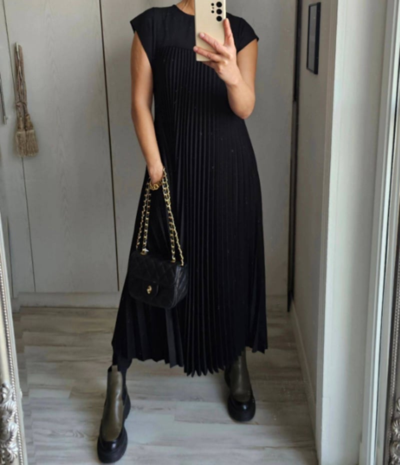 Anika | Timeless and Comfortable Dress