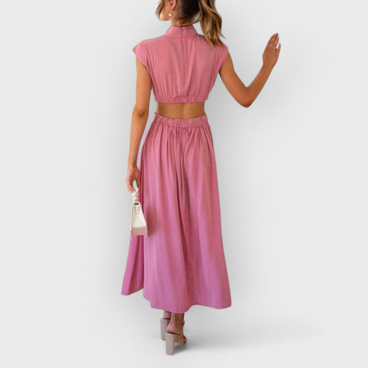Lucy | Cut-Out Waist Pocketed Holiday Midi Dress