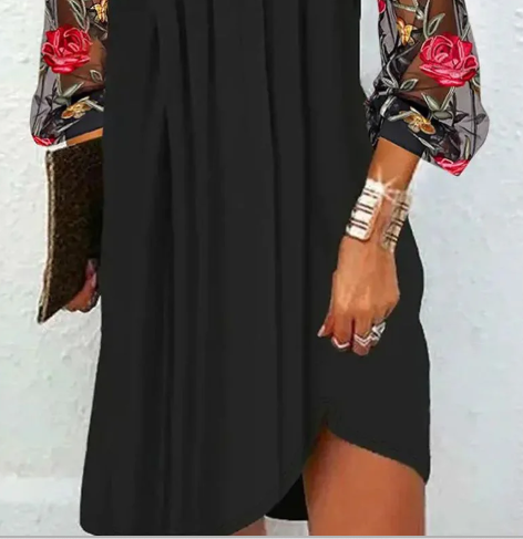 Renée™ | Elegant Mini Dress with V-Neckline and Sheer Sleeves